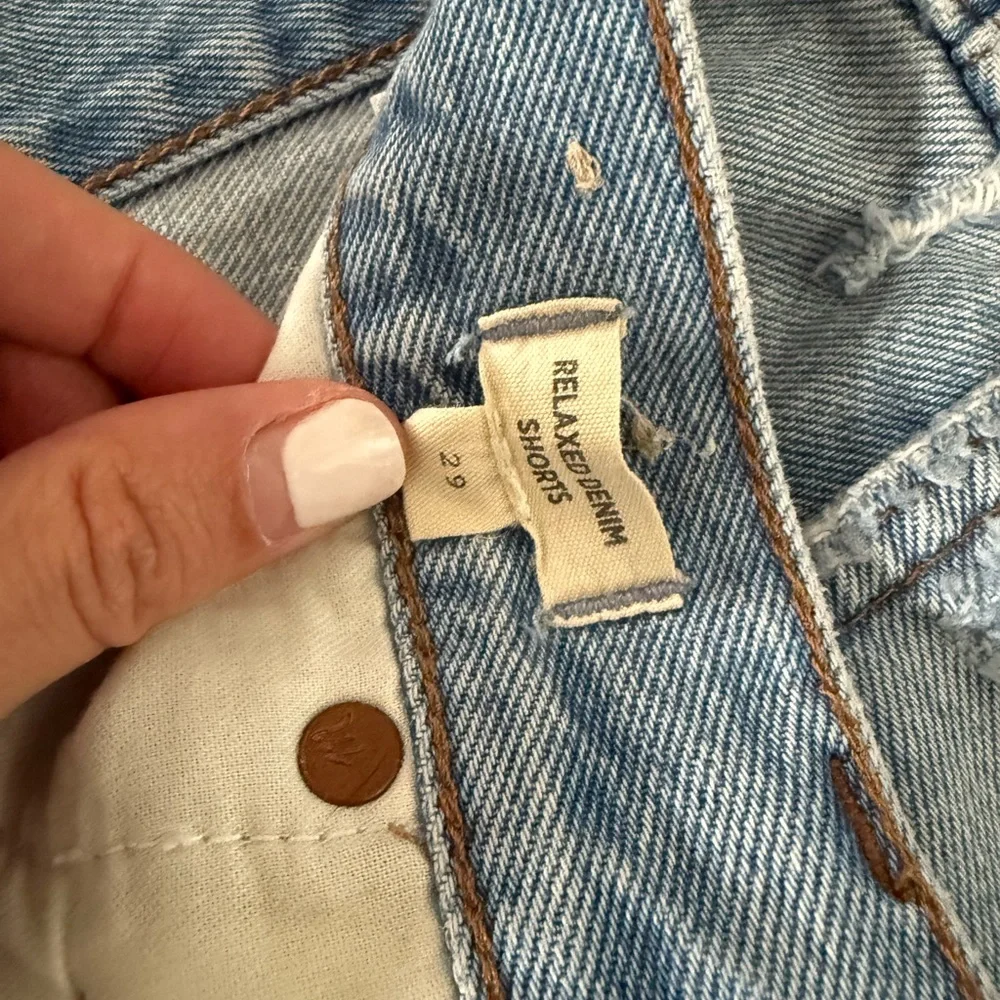 Madewell Relaxed Denim Shorts - Picture 4 of 6